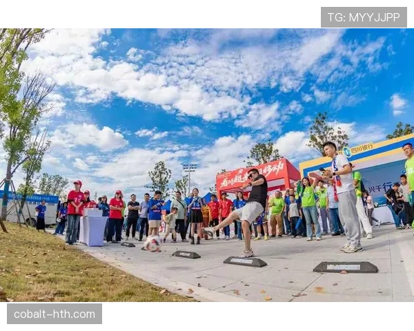 K联赛战火重燃：球迷热情点燃赛场，球队状态节节攀升