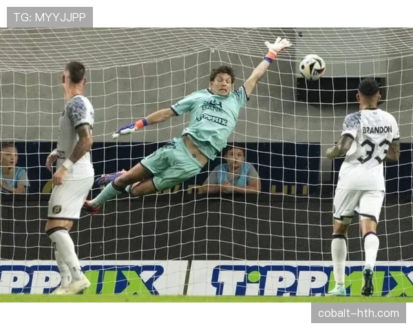 门将手抛球直接进门算进球吗？规则拆解